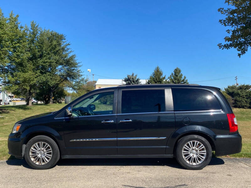 2015 Chrysler Town and Country for sale at Prestige Auto Line LLC in Romeoville IL