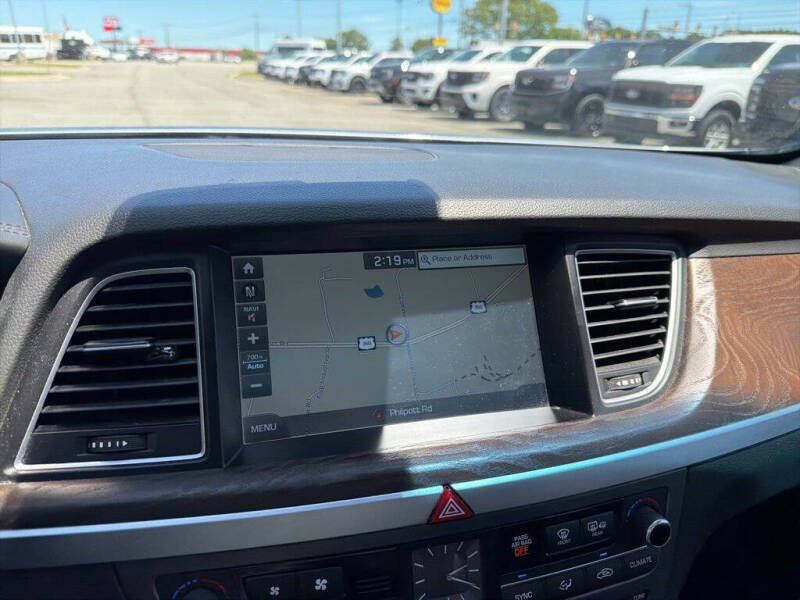 2017 Genesis G80