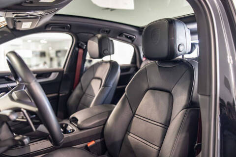 2024 Porsche Cayenne Coupe