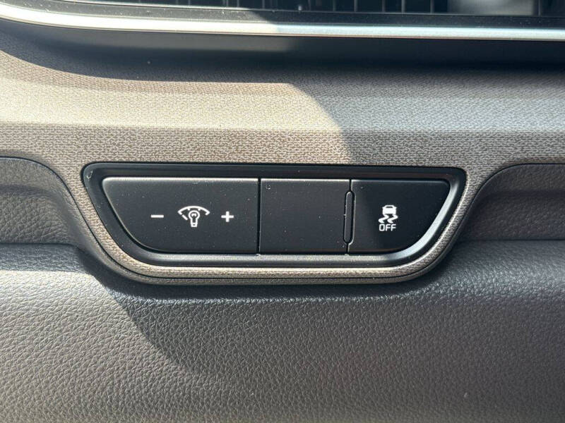 2025 Kia Carnival EX