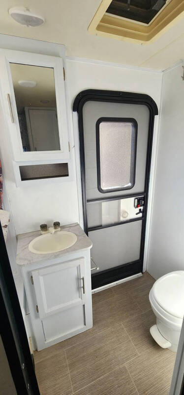 2019 Dutchmen RV Kodiak Ultra-Lite