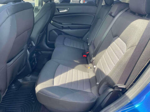 2020 Ford Edge SE