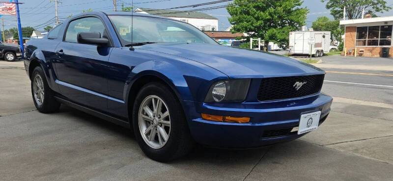 2008 Ford Mustang V6 Deluxe