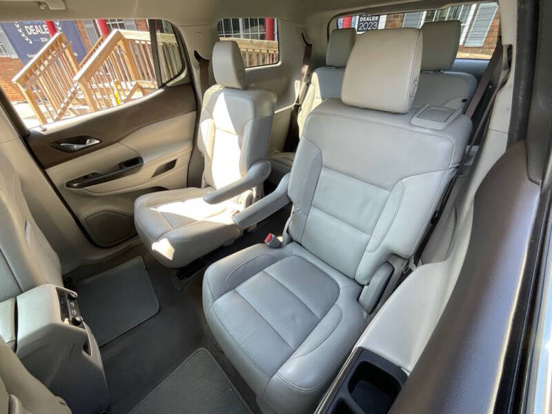 2017 GMC Acadia SLT-1