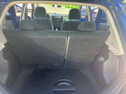 2010 Nissan Versa 1.8 S