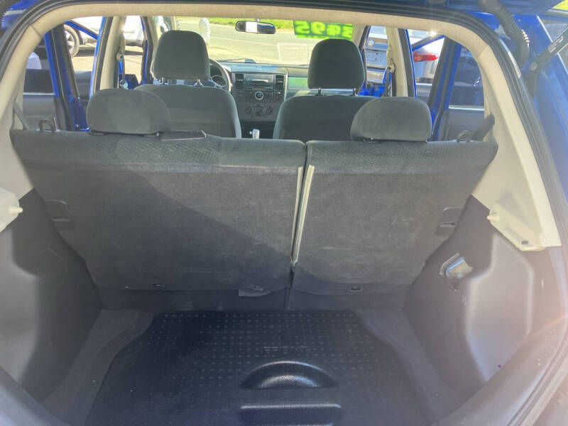2010 Nissan Versa 1.8 S