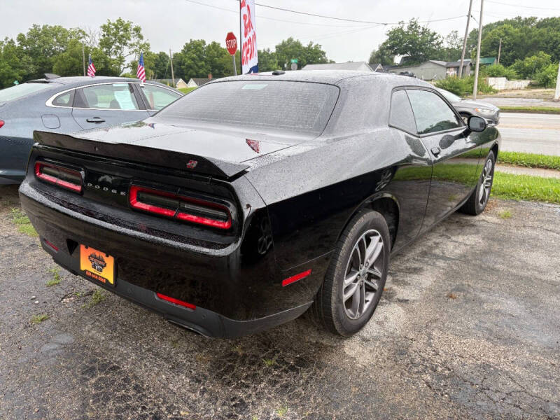 2019 Dodge Challenger SXT