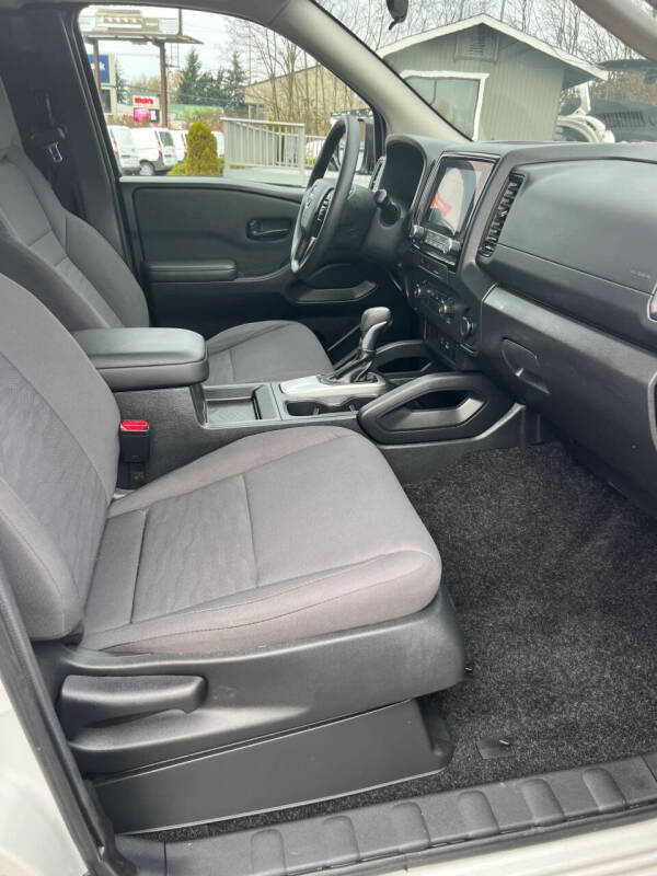 2024 Nissan Frontier