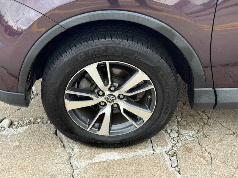 2017 Toyota RAV4 XLE