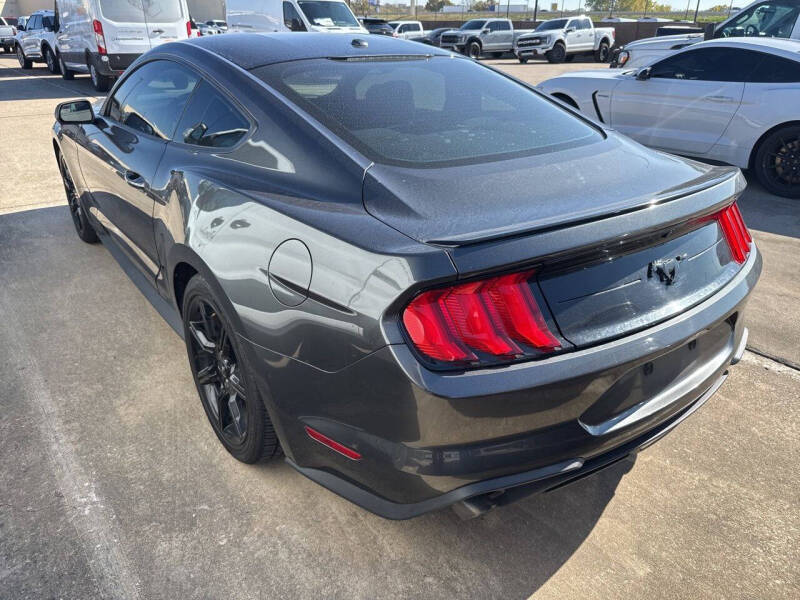 2019 Ford Mustang EcoBoost