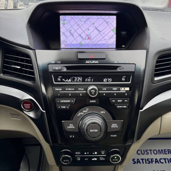 2013 Acura ILX 2.0L w/Tech