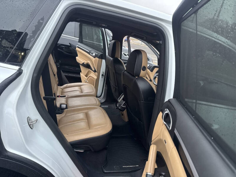 2016 Porsche Cayenne