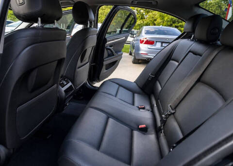 2016 BMW 5 Series 528i