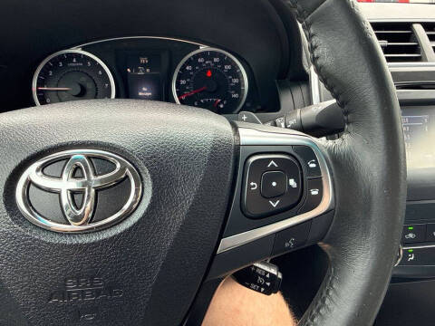2017 Toyota Camry SE