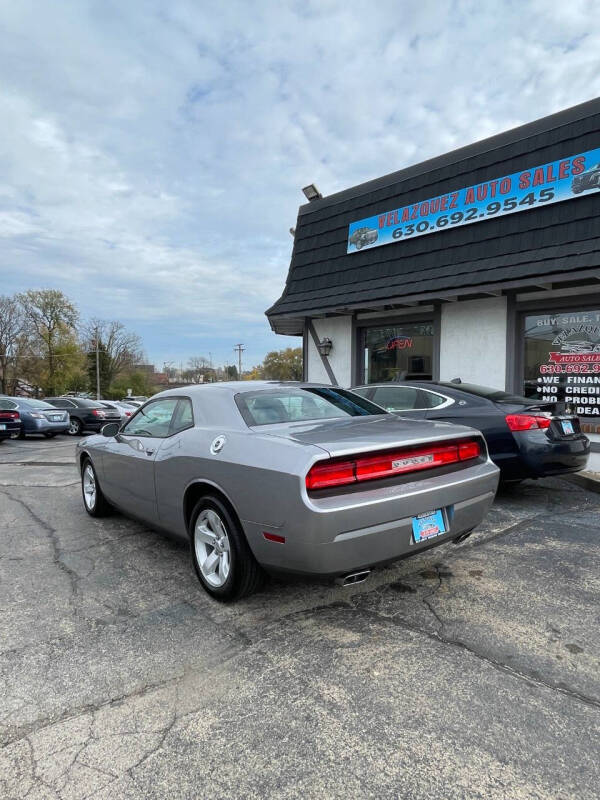 2014 Dodge Challenger SXT photo 5