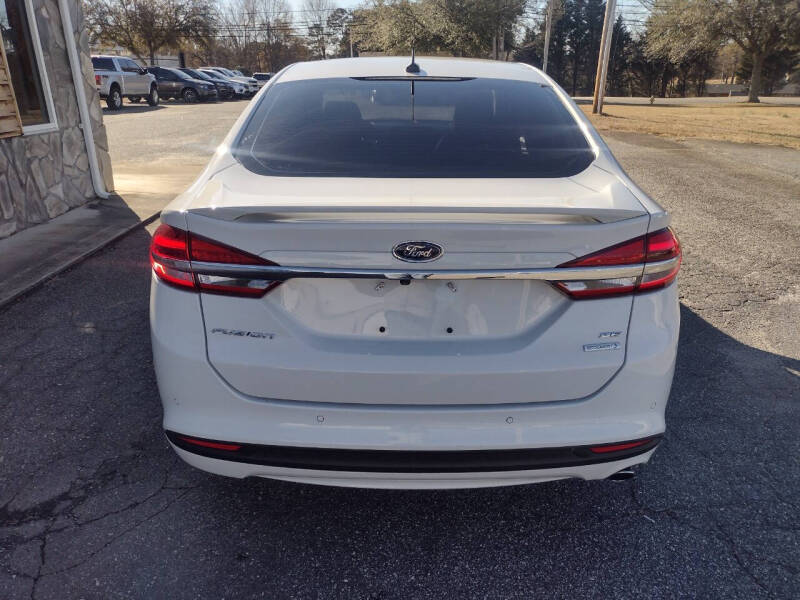 2018 Ford Fusion SE