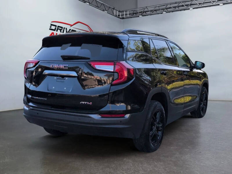 2022 GMC Terrain AT4