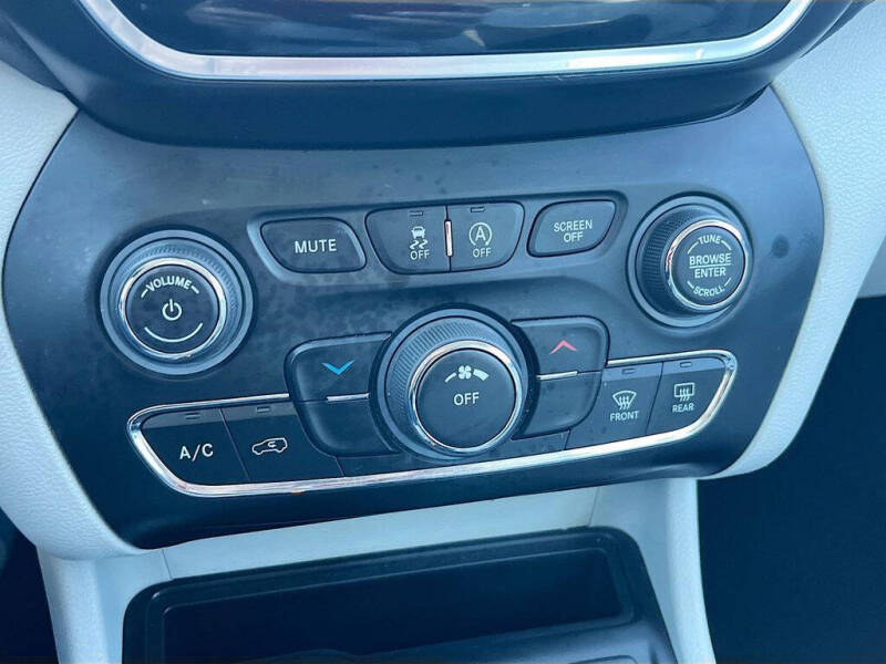 2021 Jeep Cherokee Latitude Plus