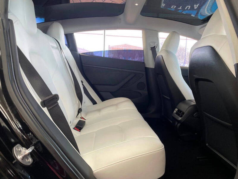 2023 Tesla Model 3 Performance