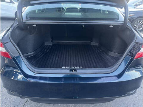 2018 Toyota Camry Hybrid LE