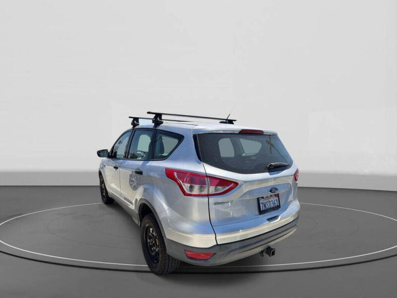2016 Ford Escape S