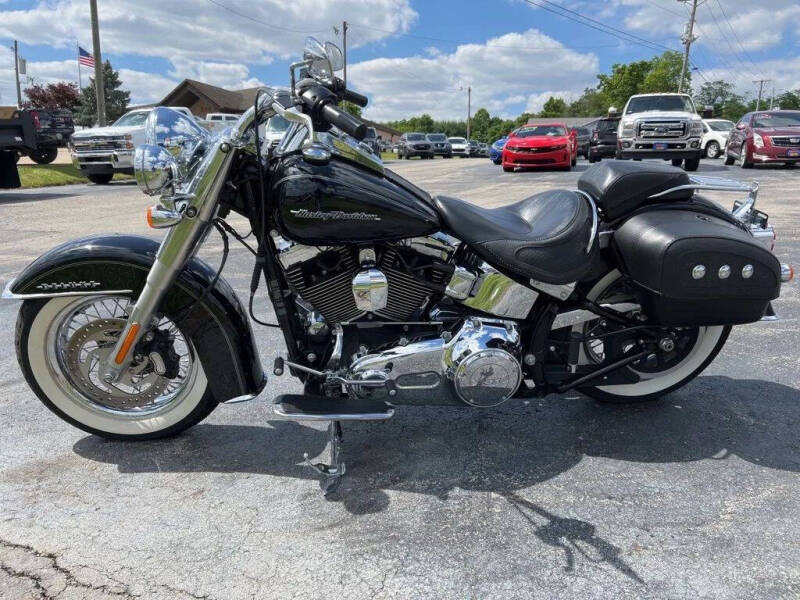 2017 Harley-Davidson FLSTNI