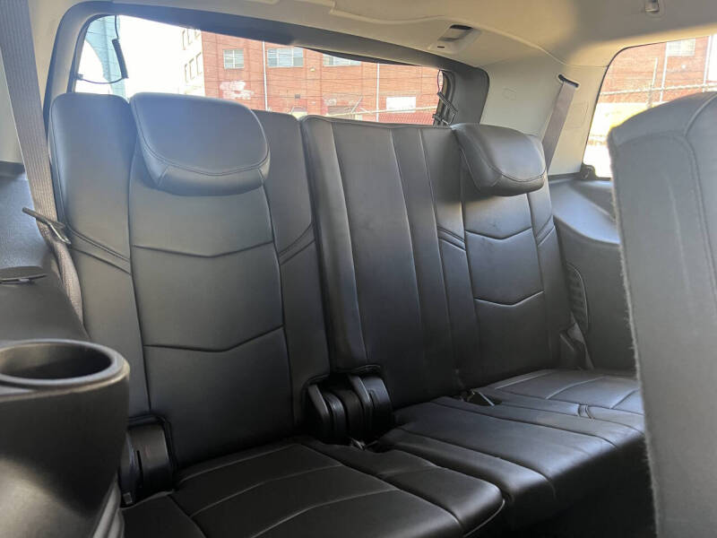 2015 Cadillac Escalade Luxury