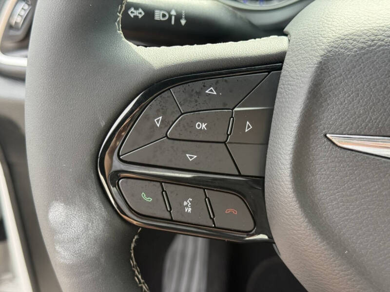 2023 Chrysler Pacifica Touring