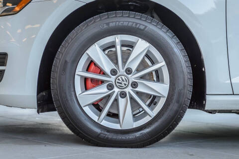 2016 Volkswagen Golf TSI S