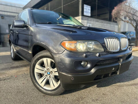 2004 BMW X5 for sale at Illinois Auto Sales in Paterson NJ