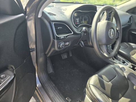 2020 Jeep Cherokee Altitude