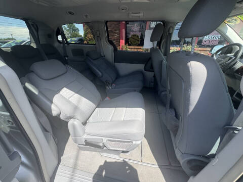 2010 Chrysler Town and Country Touring