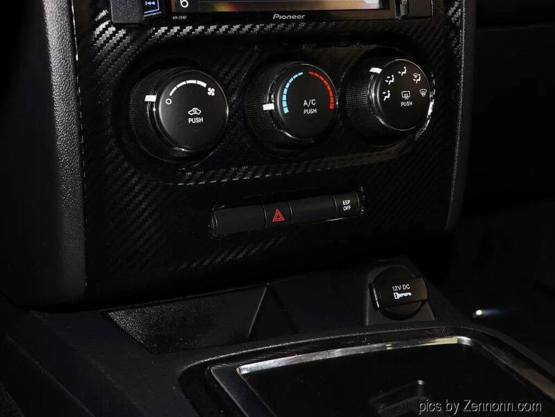 2010 Dodge Challenger SE