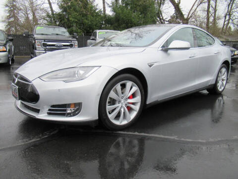 2015 Tesla Model S for sale at LULAY'S CAR CONNECTION in Salem OR