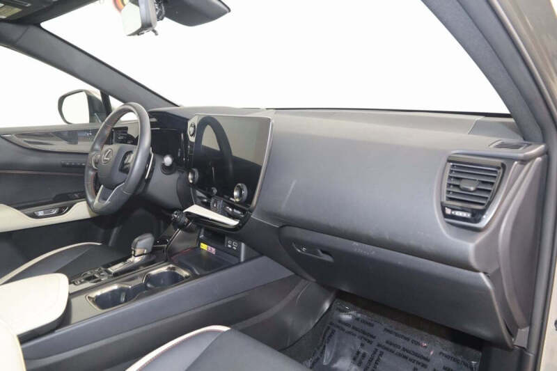 2022 Lexus NX 350h Premium