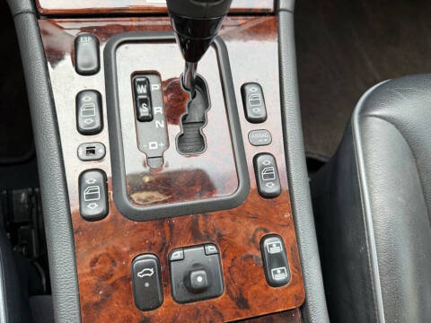 2001 Mercedes-Benz E-Class E 320