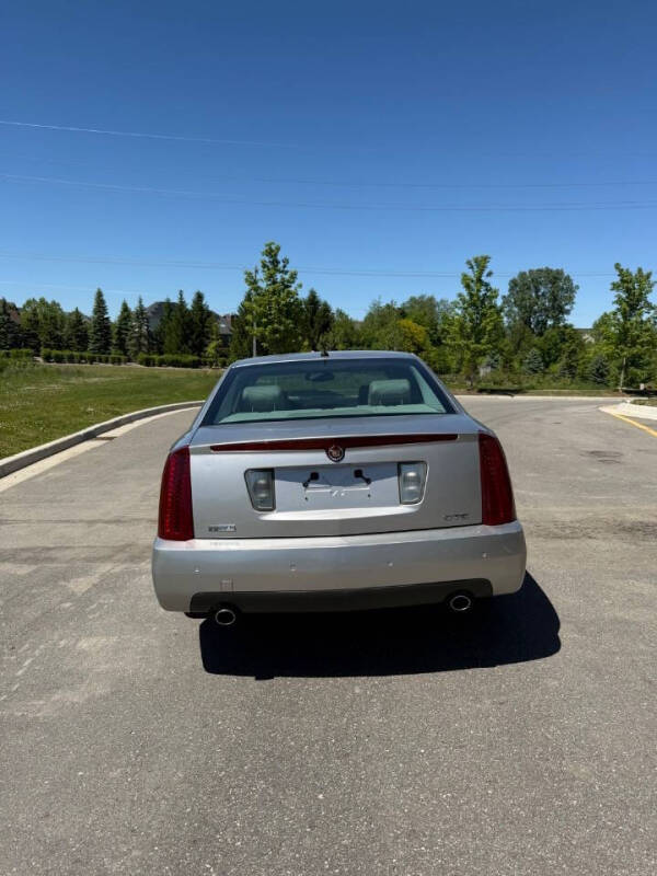 2005 Cadillac STS
