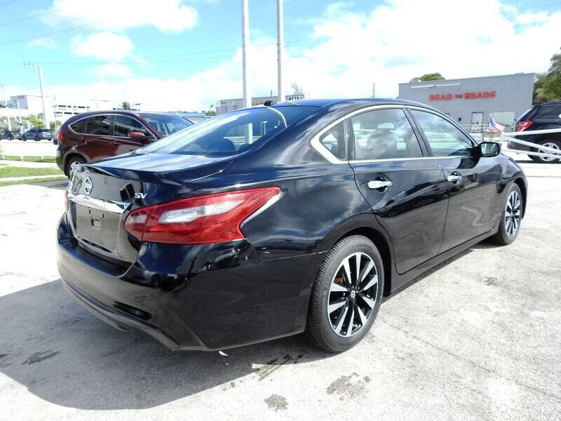 2018 Nissan Altima  - $13,900