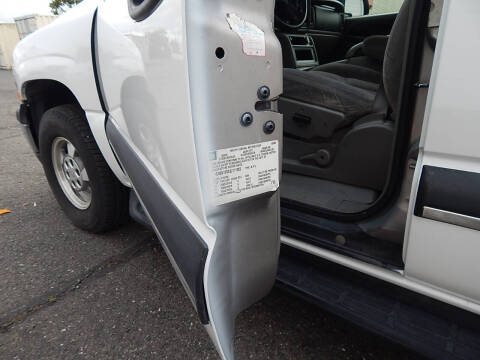 2003 Chevrolet Tahoe LS