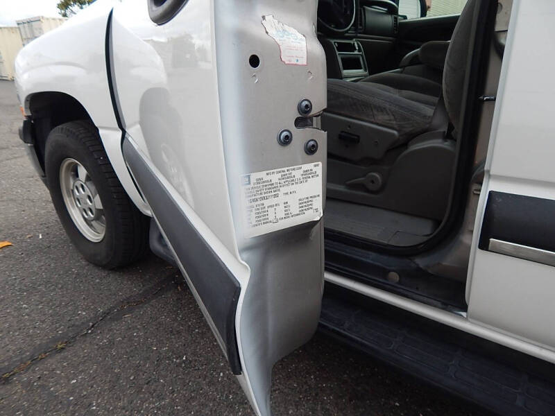 2003 Chevrolet Tahoe LS