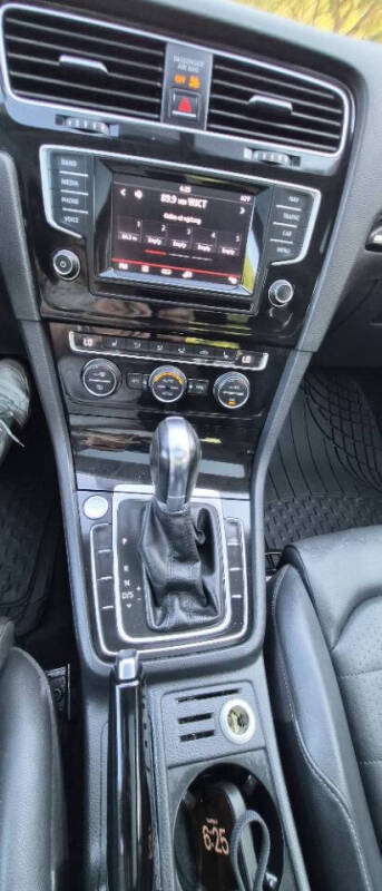 2015 Volkswagen Golf TSI SEL