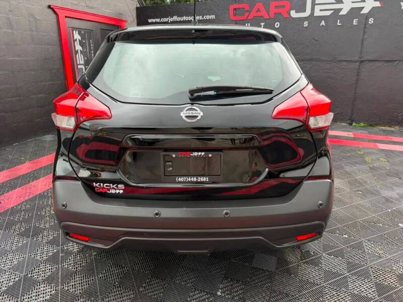 2020 Nissan Kicks S