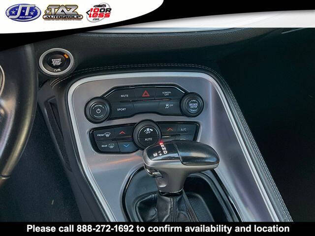 2022 Dodge Challenger SXT