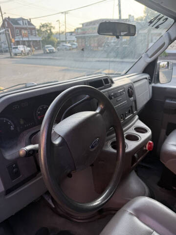 2013 Ford E-Series