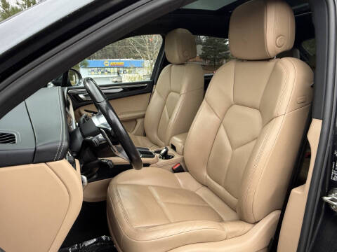 2021 Porsche Macan S