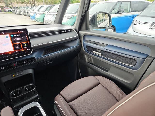 2025 Volkswagen ID. Buzz Pro S Plus