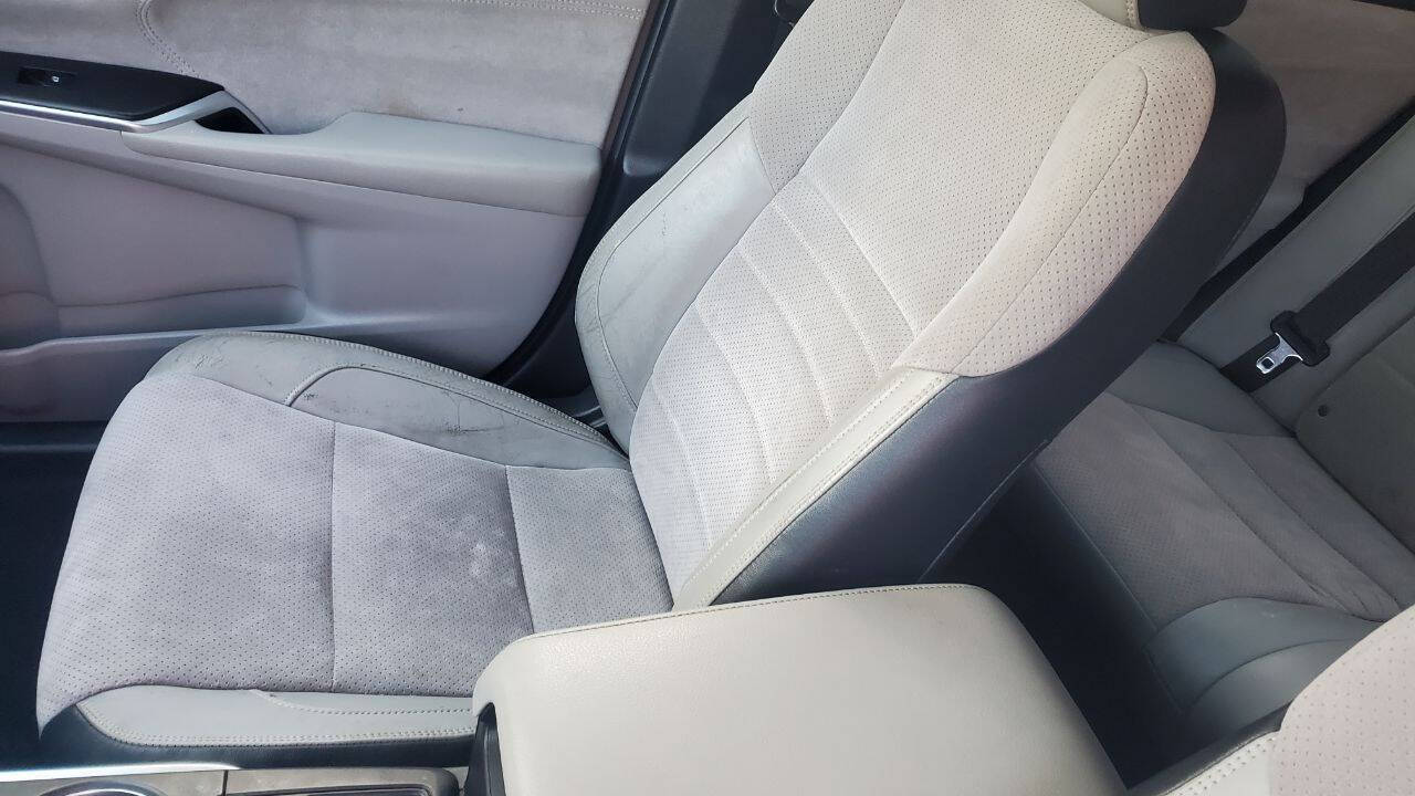 Used Car 2015 Toyota Camry  Xse 4dr Sedan For Sale Under $15,000 In San Antonio, Texas
