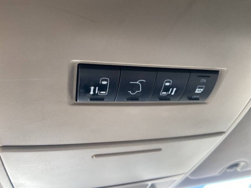 2014 Chrysler Town and Country Touring