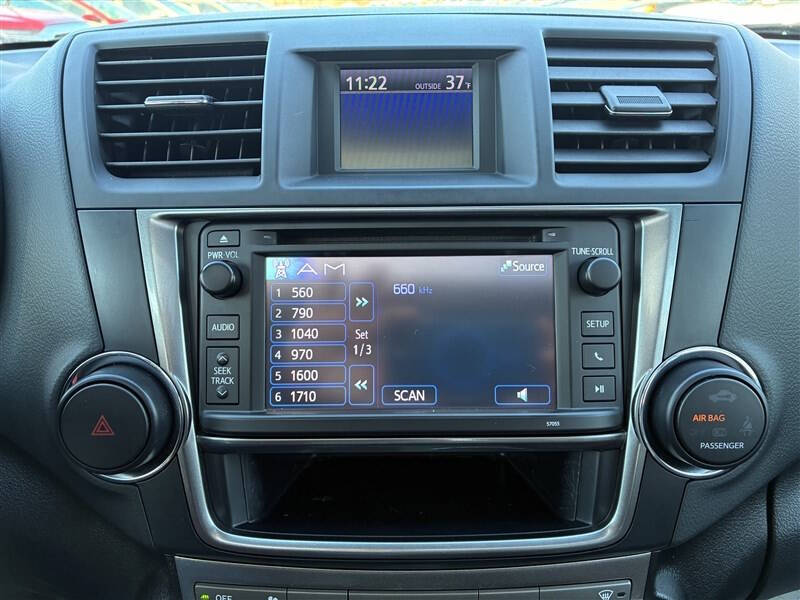 2013 Toyota Highlander SE