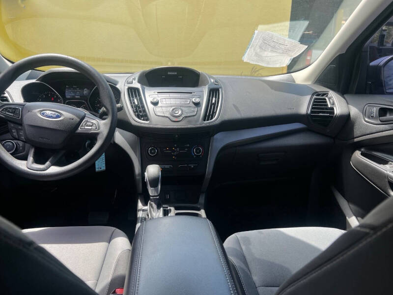 2017 Ford Escape S